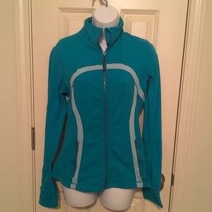 EUC Sz M Teal colored Lululemon Jacket